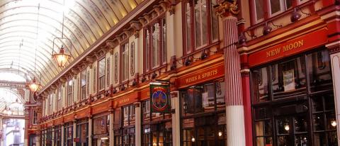 Malls in London, you will find one of our exchange offices